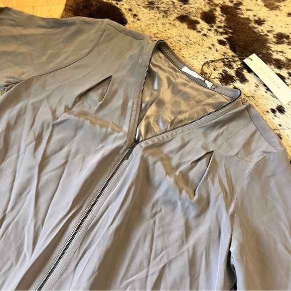 NEW ELAINE KIM Grey Quorgan Silk Zip Blouse Long Sleeve Size Large NWT - Picture 3 of 9